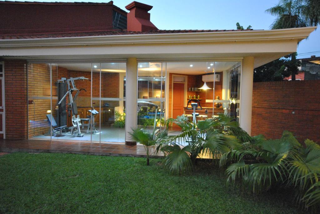Villa Floreal Hotel Boutique อะซุนซิออง ภายนอก รูปภาพ